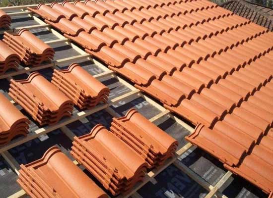 renovation d'une toiture à Roquebrune-sur-Argens