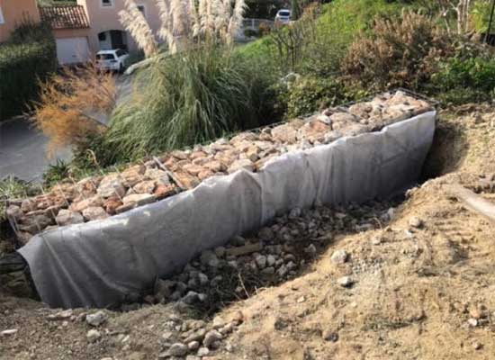 Terrassement dan le Var