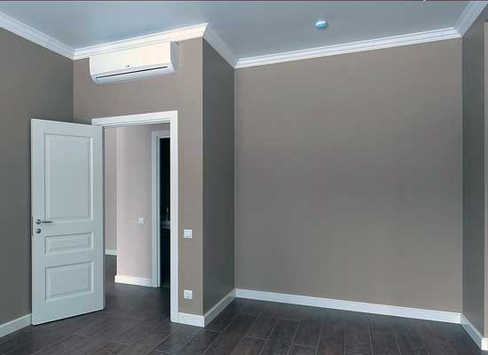 Travaux de peinture d'une chambre à Mandelieu-la-Napoule